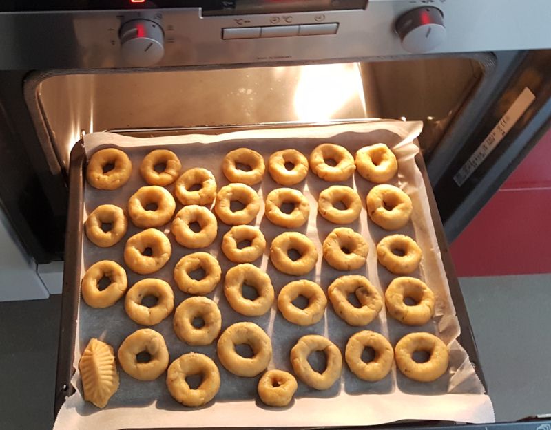 rosquillas de maamul antes del horno